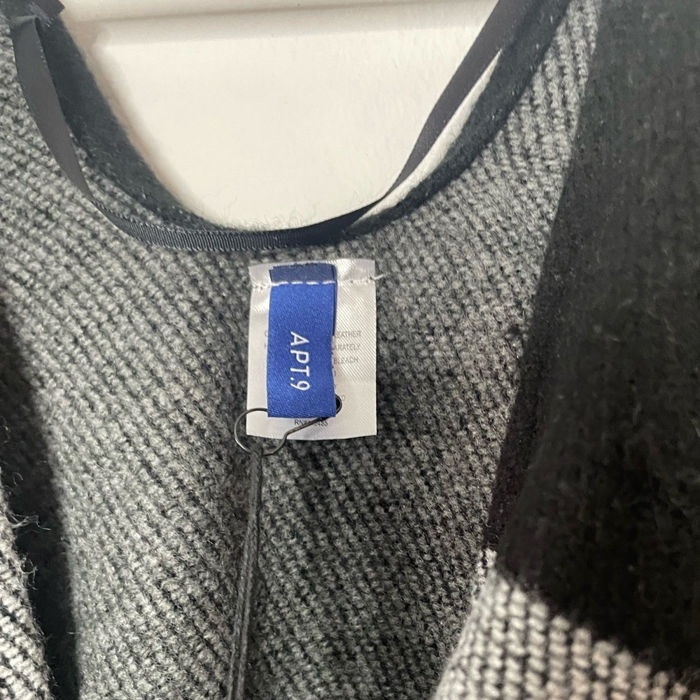 Apt. 9 Black and Gray Women's Poncho - Picture 6 of 6